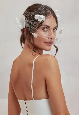 BARTLEY FASCINATOR