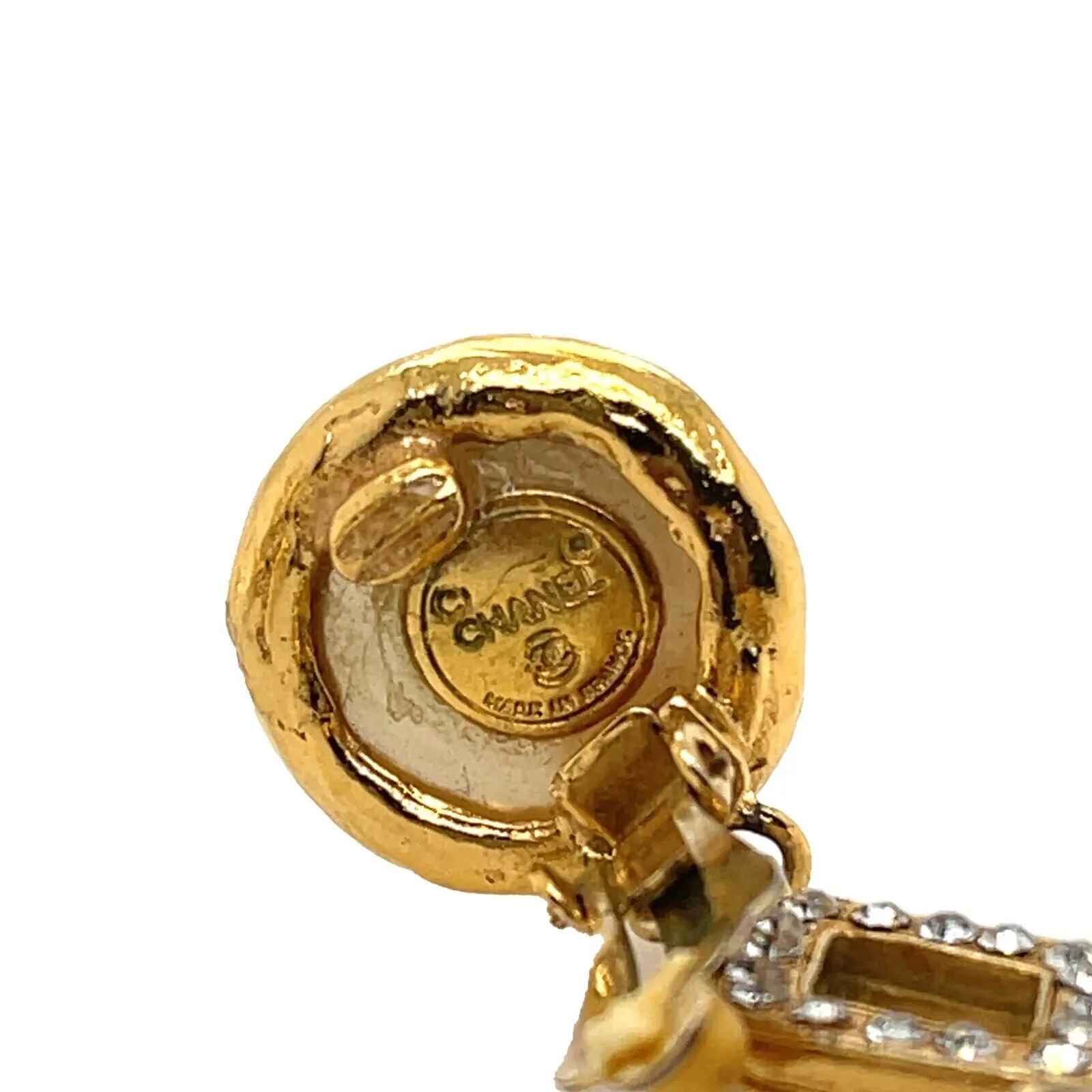 CHANEL - Vintage 1970s Faux Pearl Medallion CC 'CHANEL' Clip-On Earrings