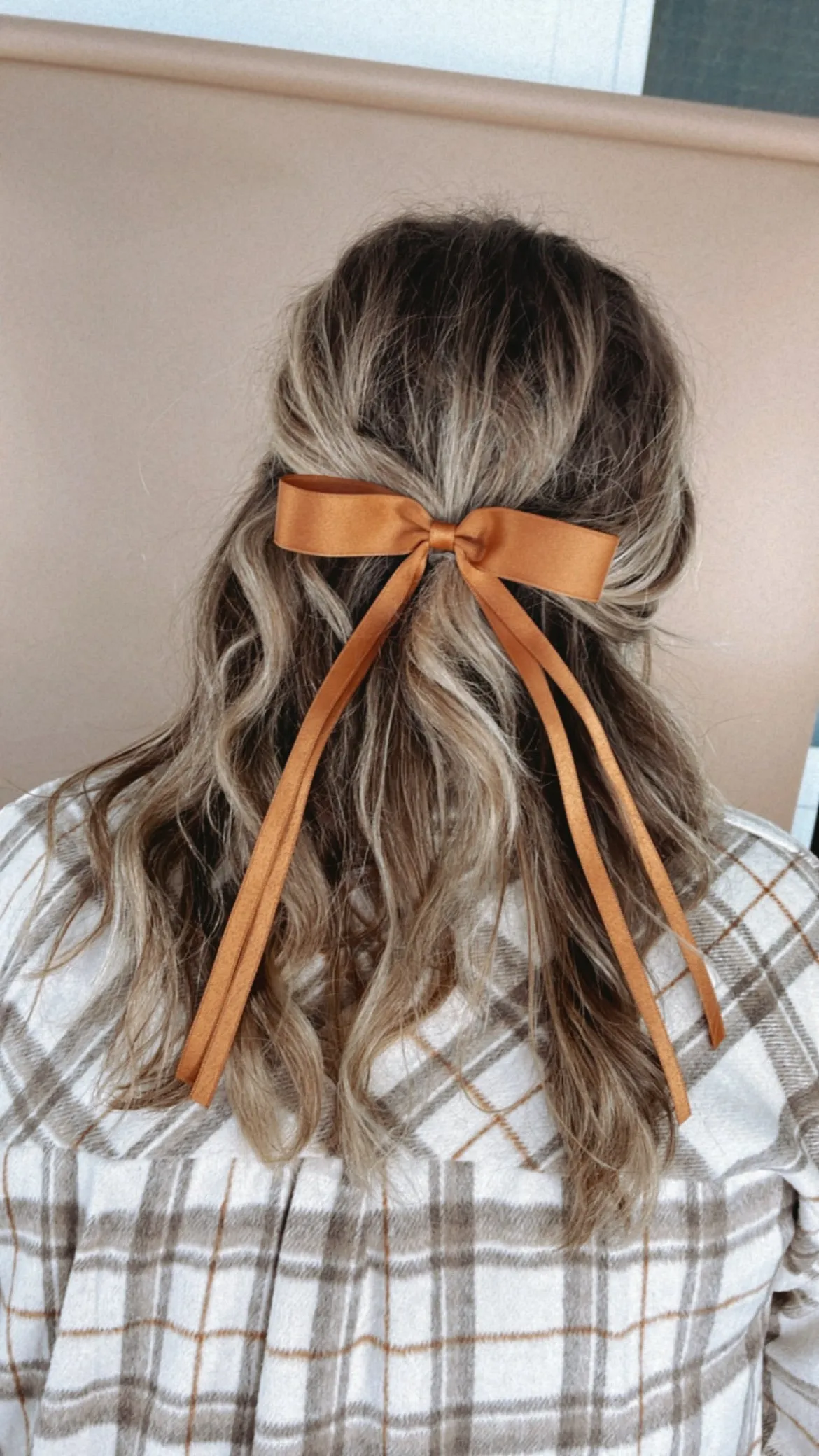 Dainty Bow Clip, Camel