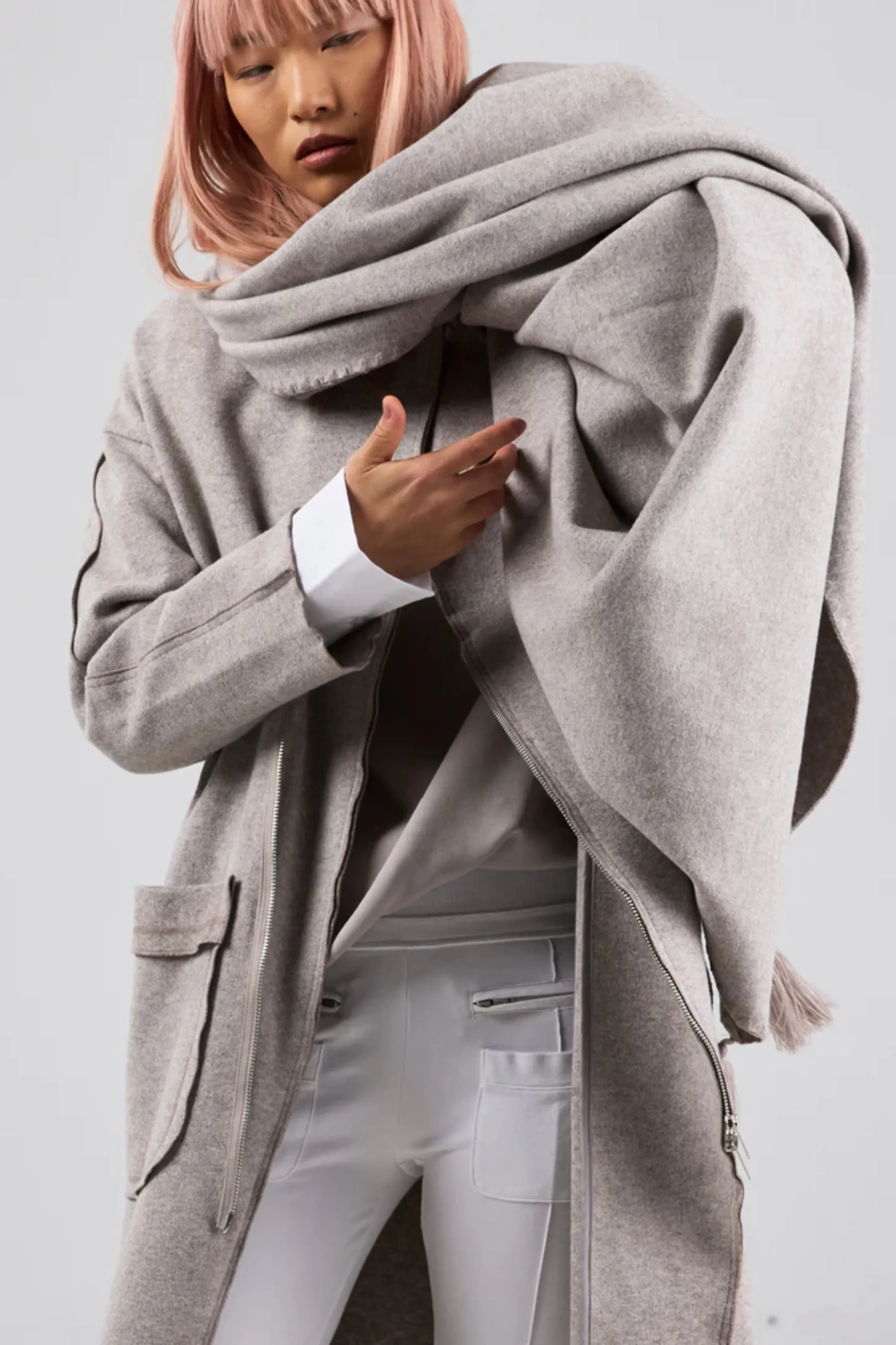 dref by d - DD0160 Geneva Throw