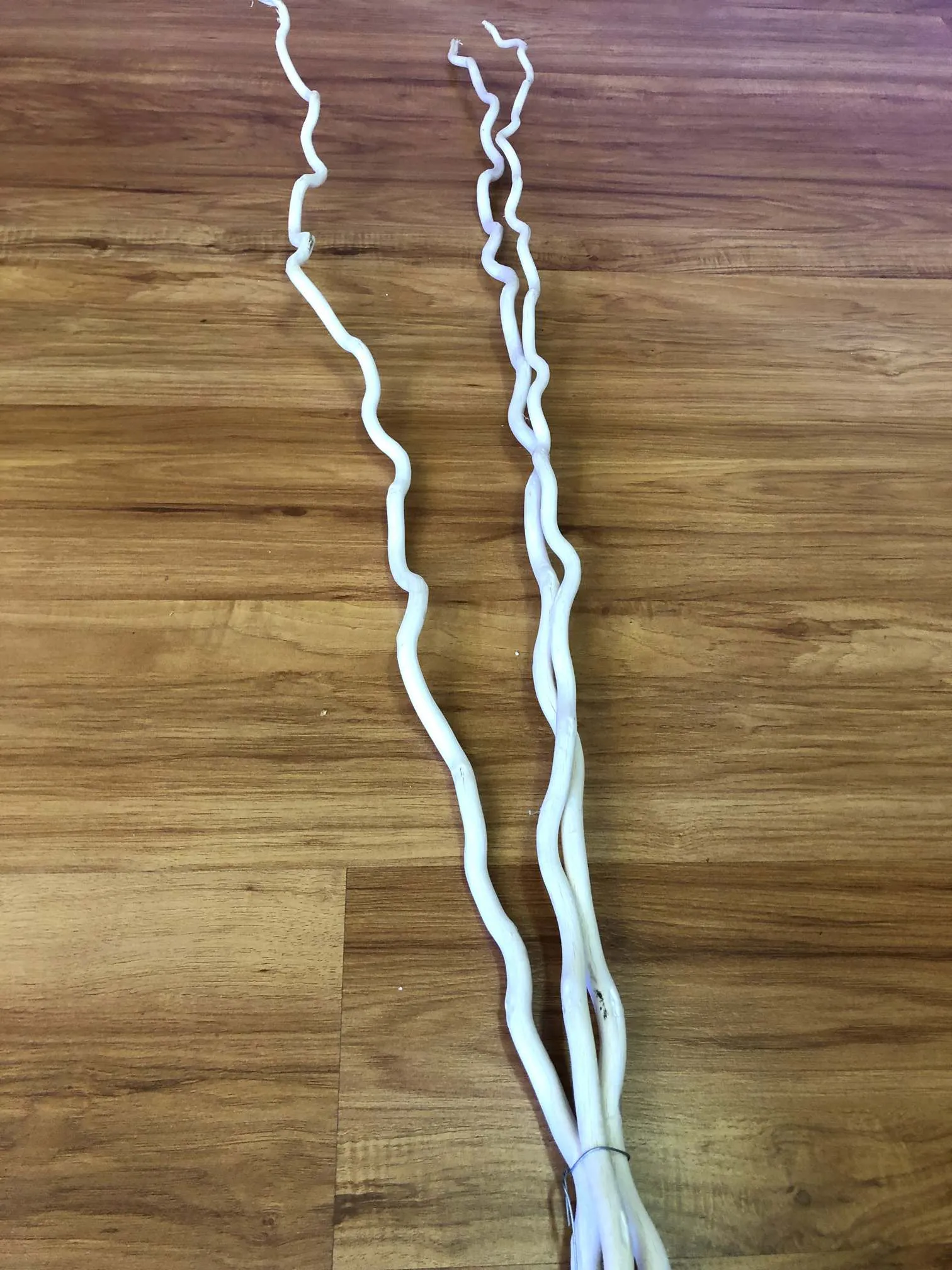 DS0023 Willow Stick (Thick) 175cm White