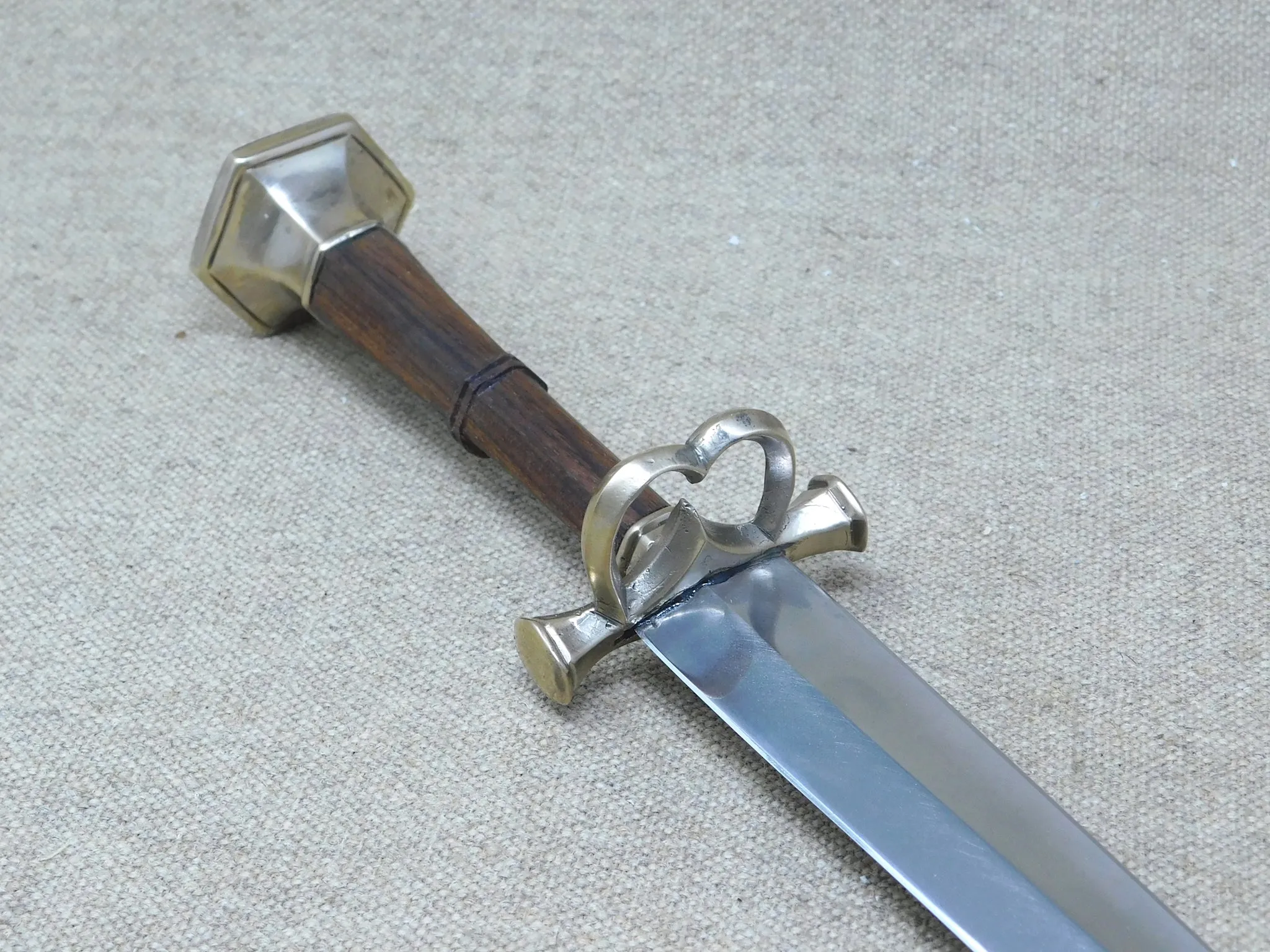 Early 16thC German Hexagonal Quillon Dagger