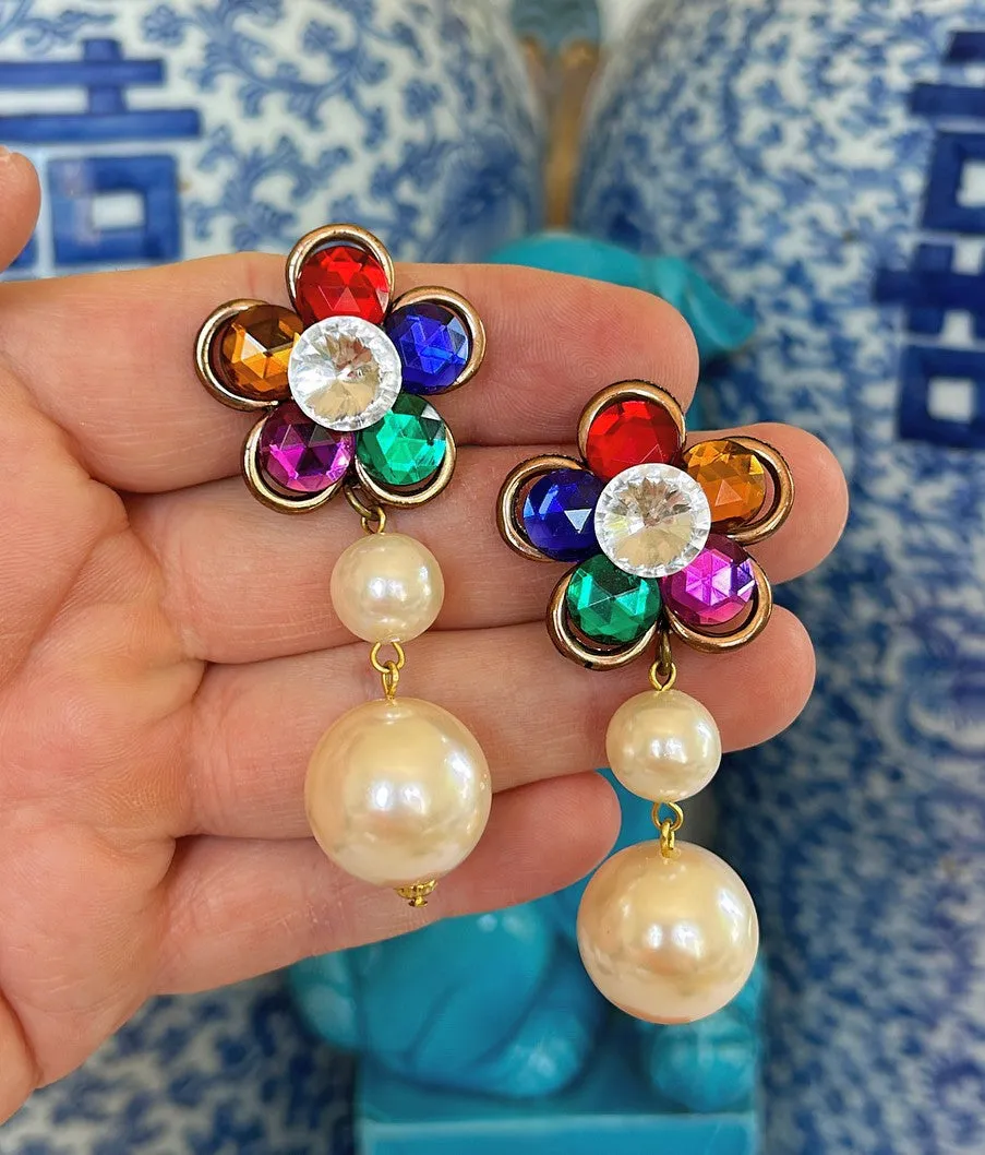 Fabulous statement size clip vintage earrings