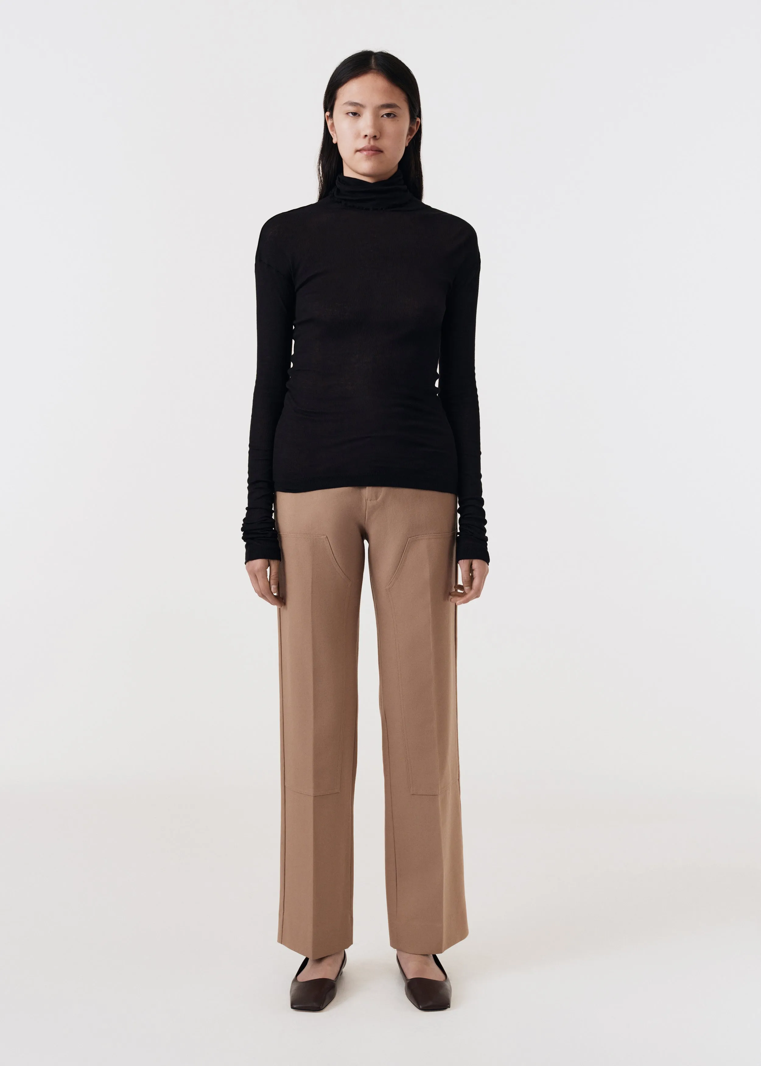 Long-sleeve roller