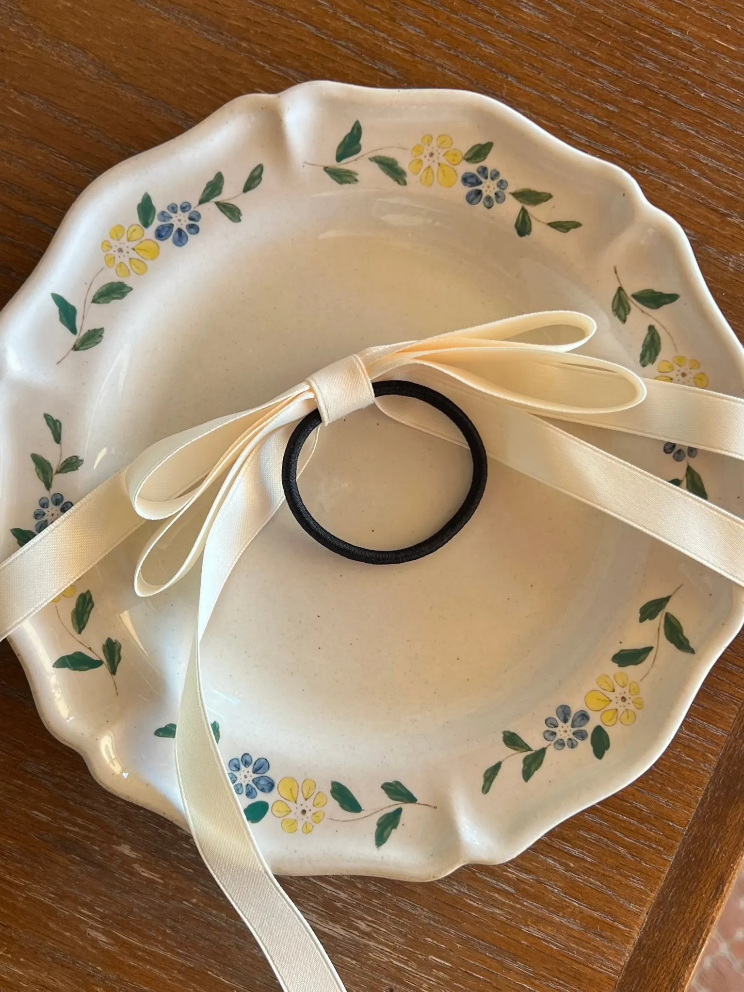 Medium Hair Ribbon
