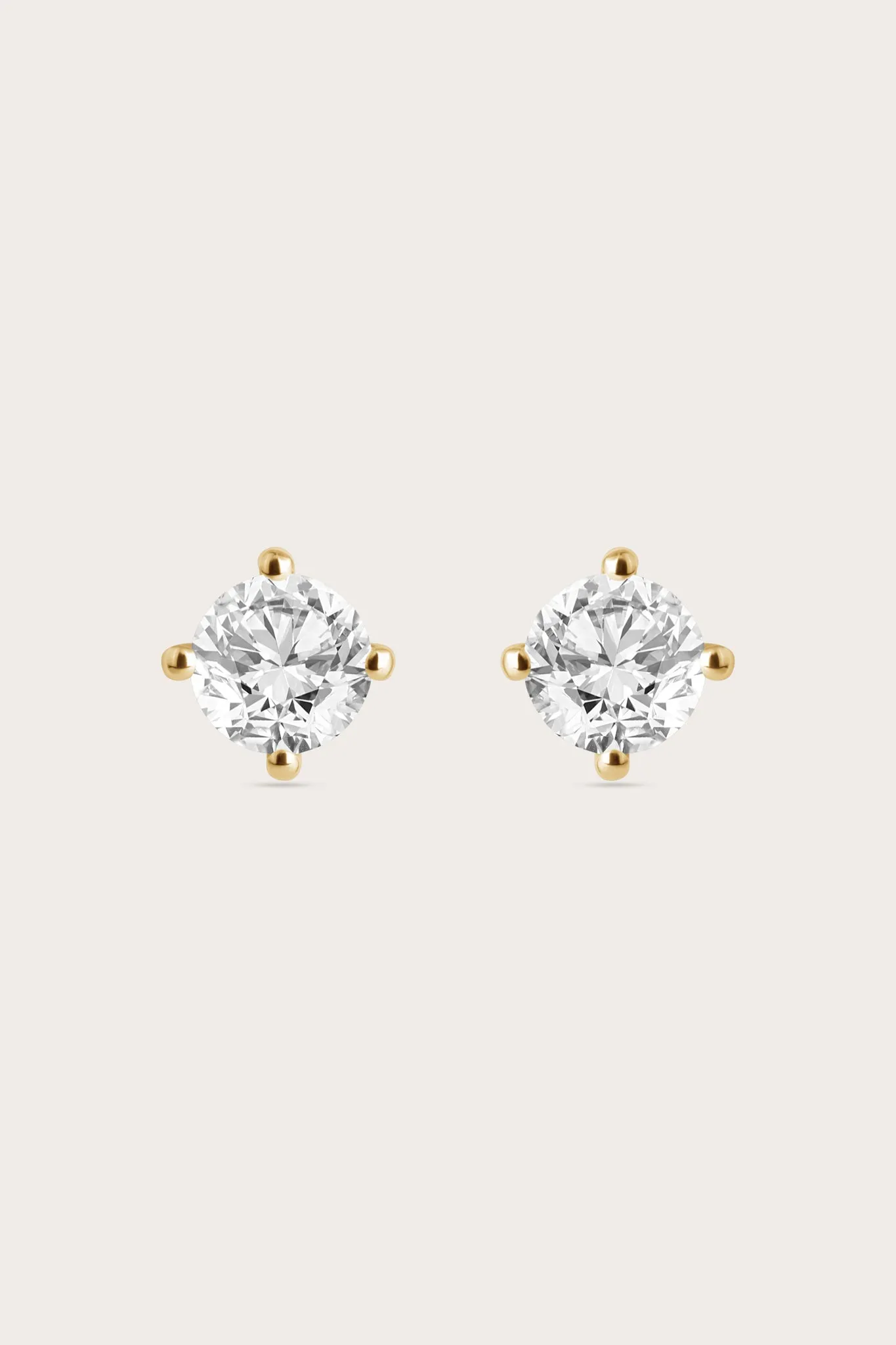 Round Studs Large (2tcw)