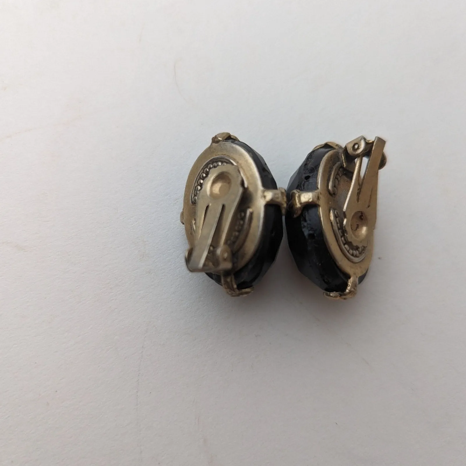 Vintage Black Stone Clip On Earrings